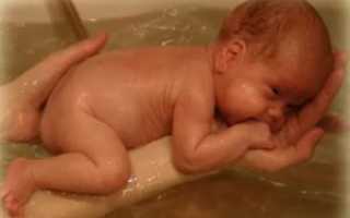 Когда можно купать новорожденного в бане